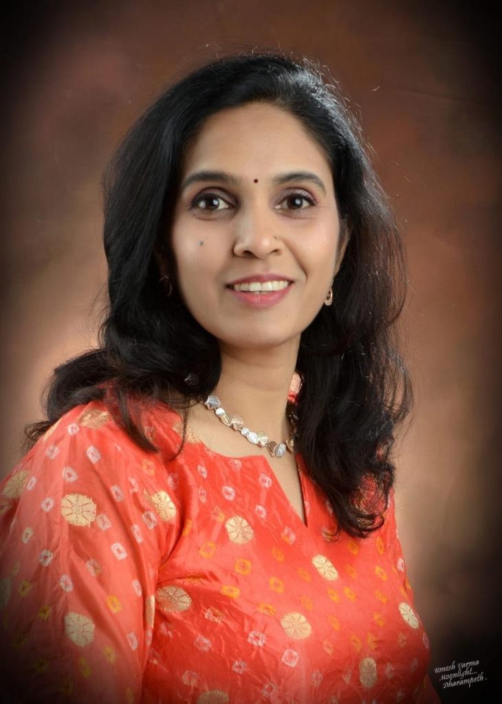 Photo of Prof. Kavita Chandak