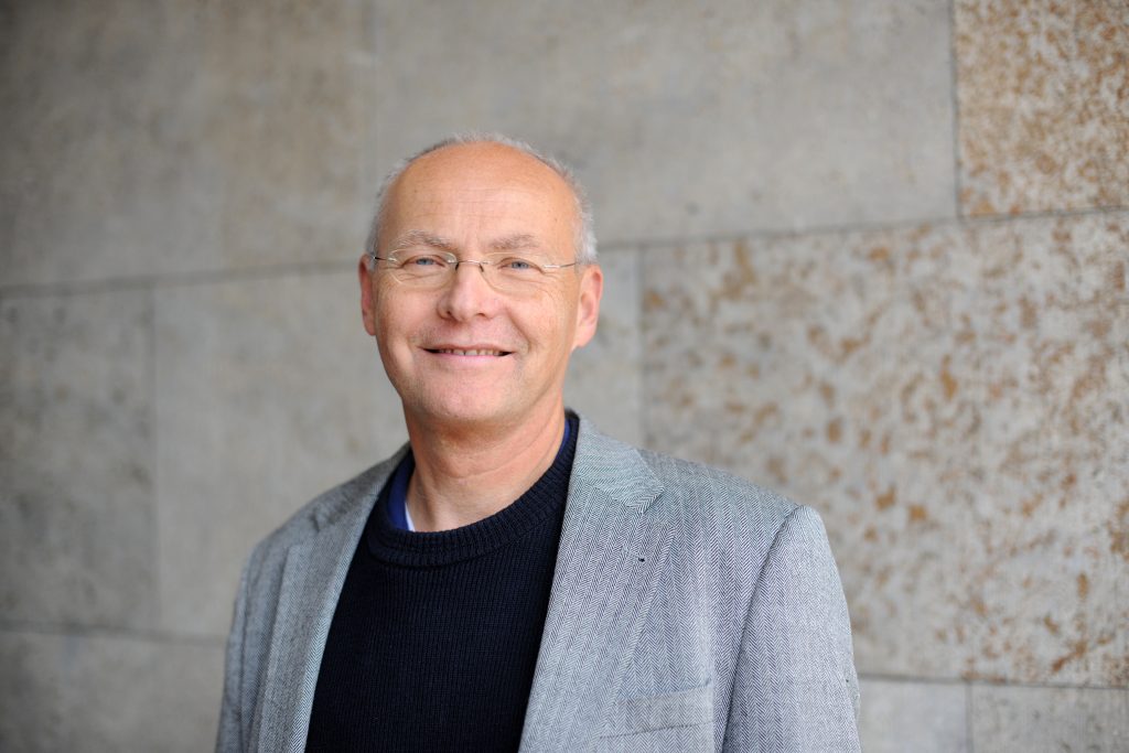 Photo of Dr. Christian Grah