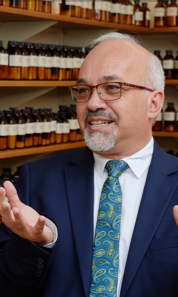 Photo of Prof. Ashley Ross